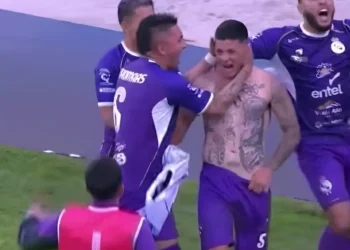 Real Potosí ‘ruge’ con una victoria de 1-0 en el Clásico
