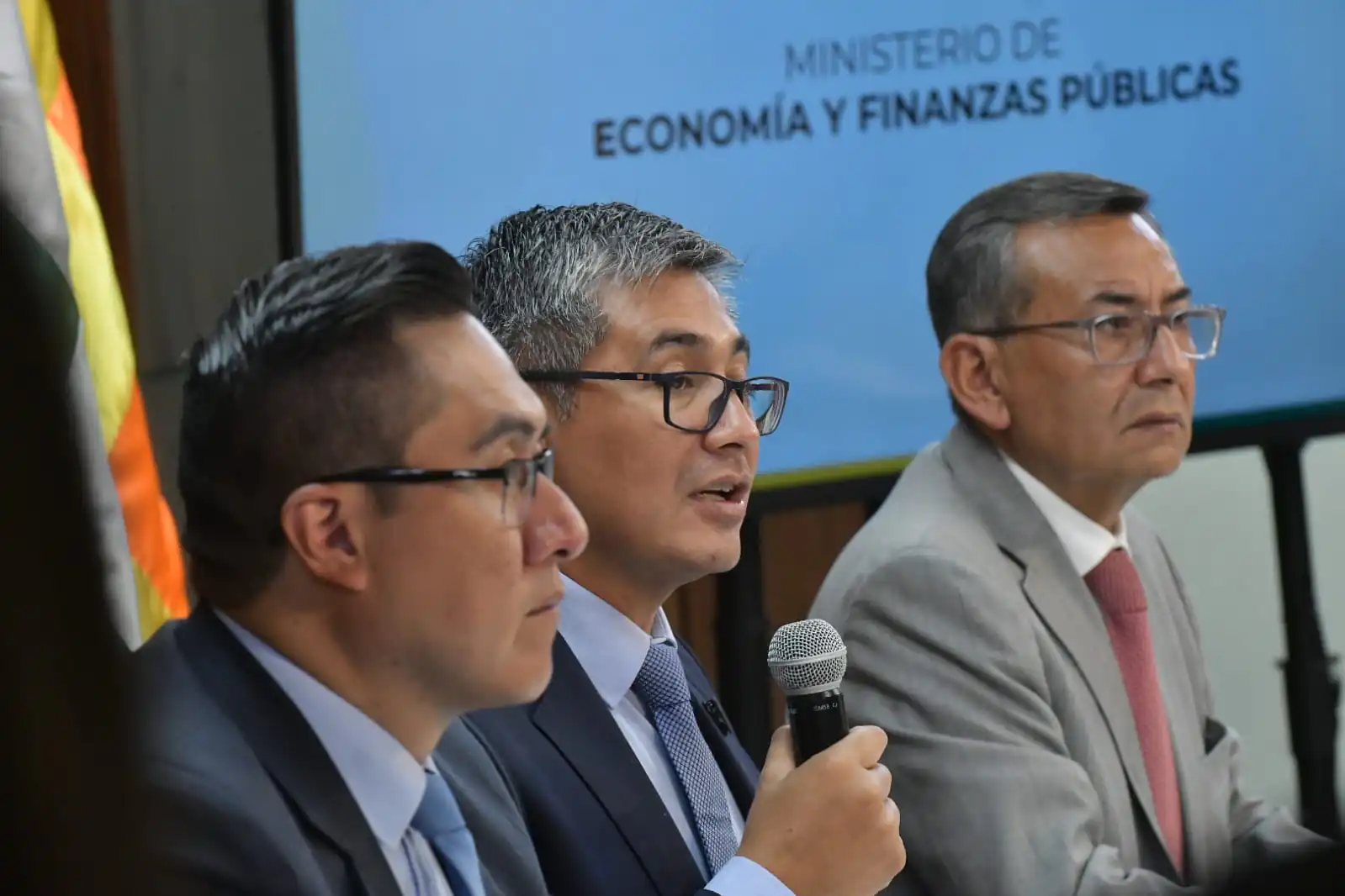 Entrega del PGE 2026 reformulado puede retrasarse hasta marzo