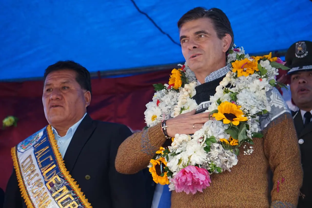 Paz destaca avances y afirma que en 90 días se empezó a ordenar la casa