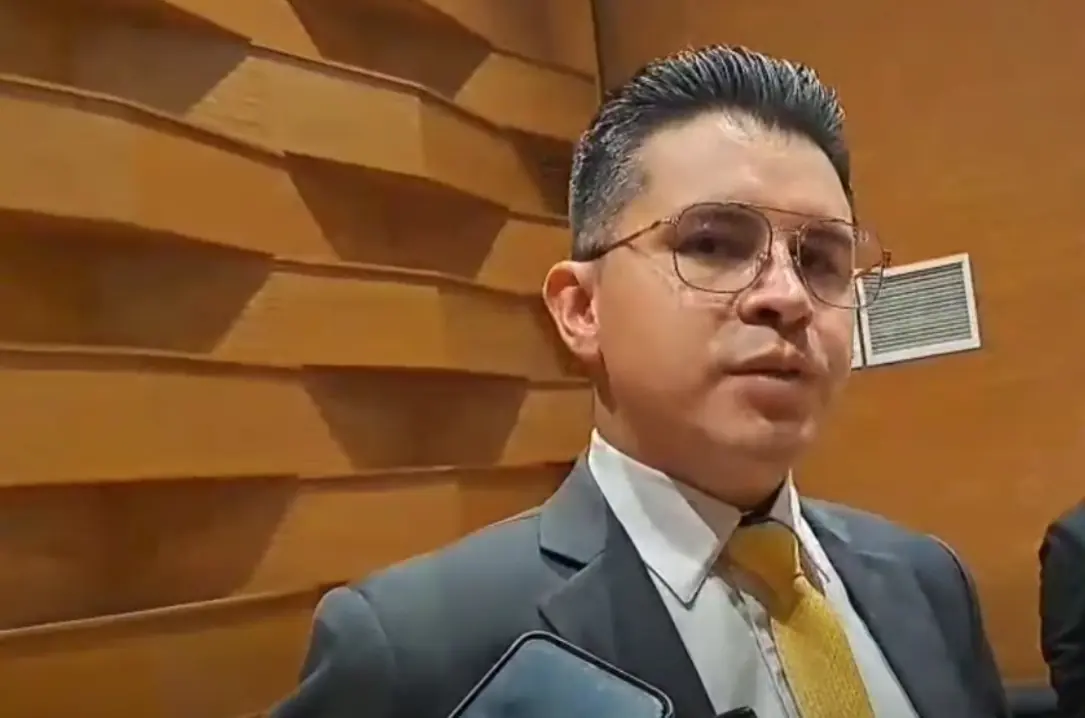Rojas advierte de ‘fuga de talentos’ si hay rebaja salarial en la Asamblea
