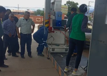 ANH precinta dispensers de GNV por fallas en despacho en Cochabamba