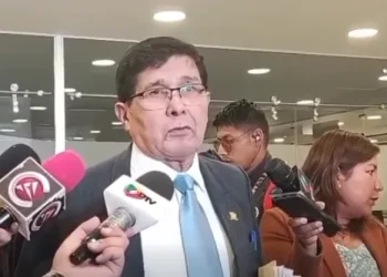 Sánchez anuncia conformación de comisión para investigar caso Maletas