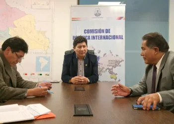 Cochi advierte que la totalidad del cuerpo diplomático del MAS sigue en funciones