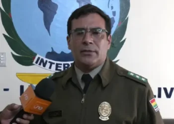 Interpol hará cumplir la permanencia obligatoria de exautoridades