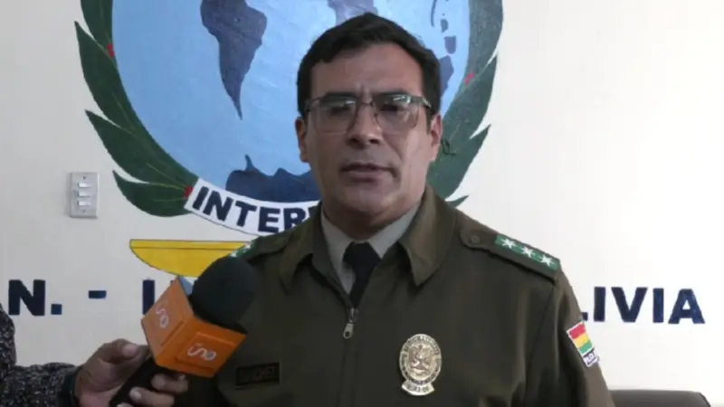Interpol hará cumplir la permanencia obligatoria de exautoridades