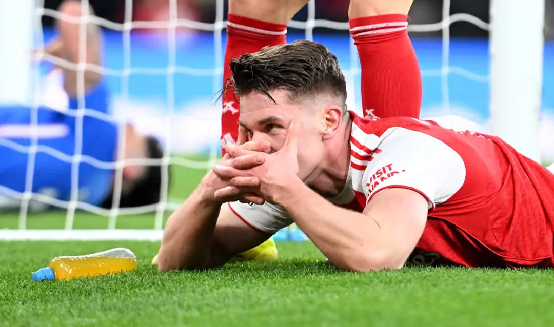 Arsenal pasa por encima del Sunderland y deja al City a nueve puntos