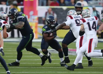 Aplastados en Super Bowl, Los Patriotas esperan volver por el récord
