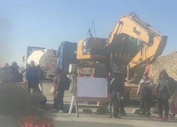 Bloqueos afectan vía internacional Oruro–Pisiga y doble vía a Challapata