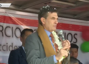 Paz conmina a asambleístas a aprobar créditos externos