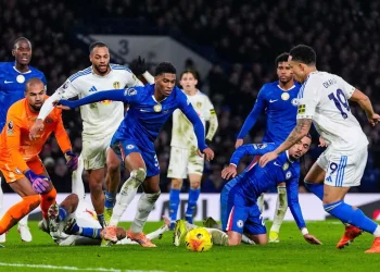 El Chelsea de Rosenior se ve frenado por el Leeds