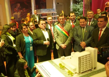 Fiscal General presenta maqueta del nuevo edificio de la Fiscalía en Oruro