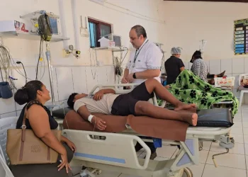 Brigadas médicas realizan el control de pacientes en San Julián, Santa Cruz. FOTO: GADSC