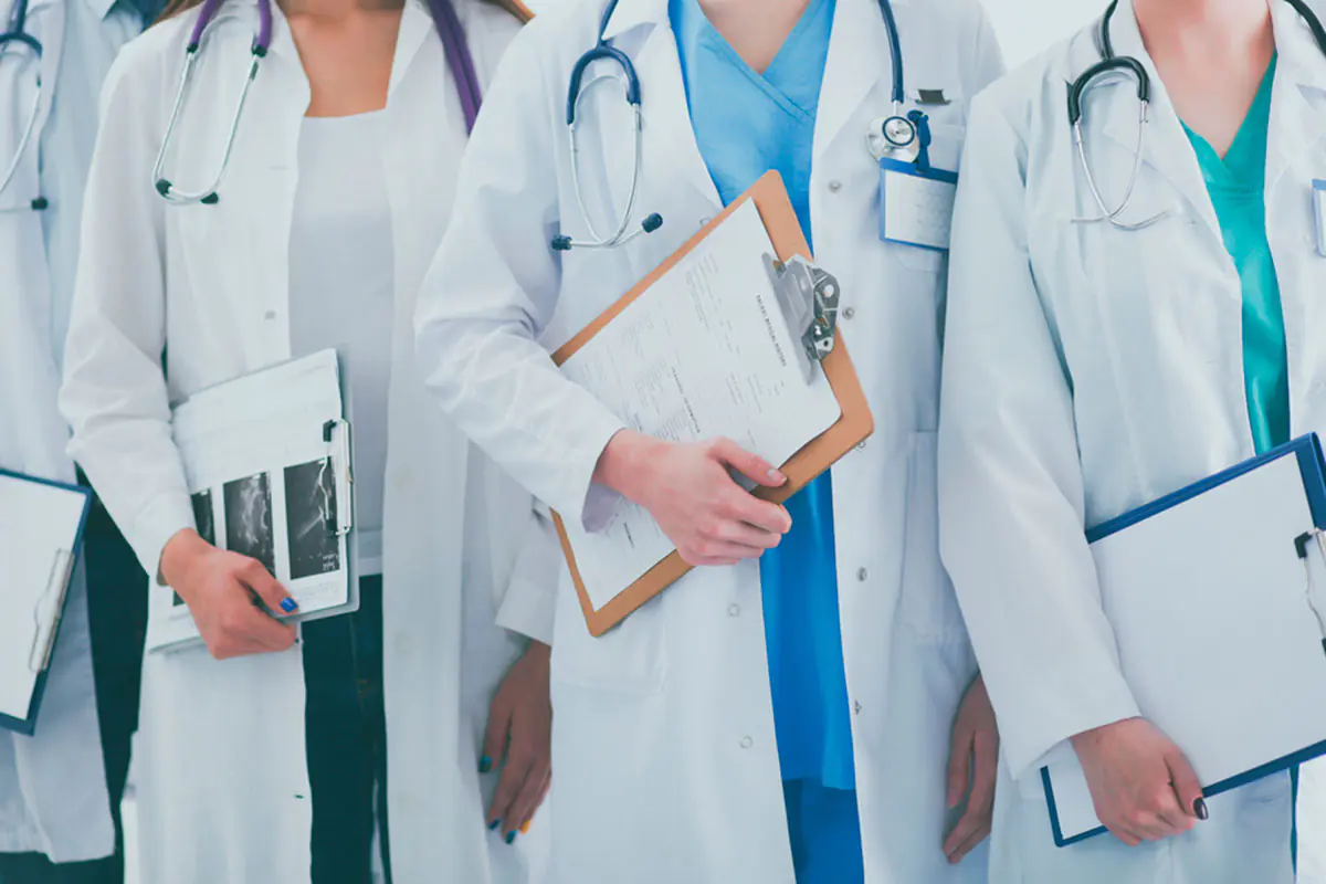 medicos.jpg