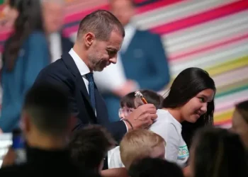 La UEFA se distancia de la FIFA sobre Rusia y no considera la readmisión