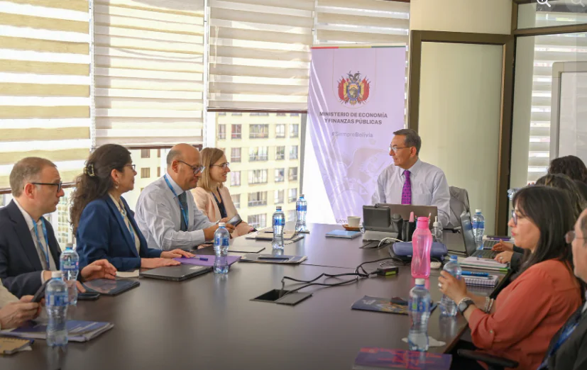 Gobierno presenta modernización presupuestaria con apoyo técnico del BID