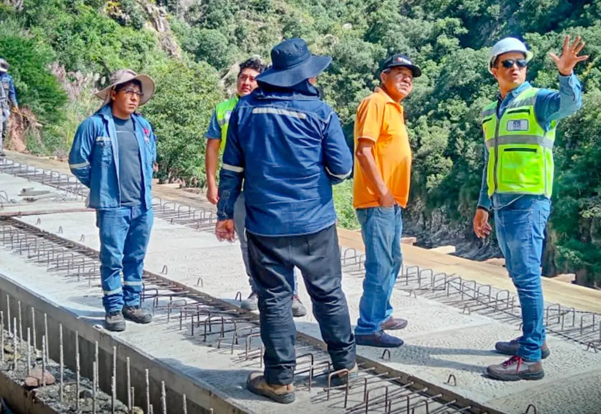 ABC y choferes verifican el estado de rutas estratégicas en La Paz y Tarija