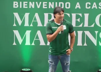Martins ya luce la camiseta de Oriente y trabajará como nunca