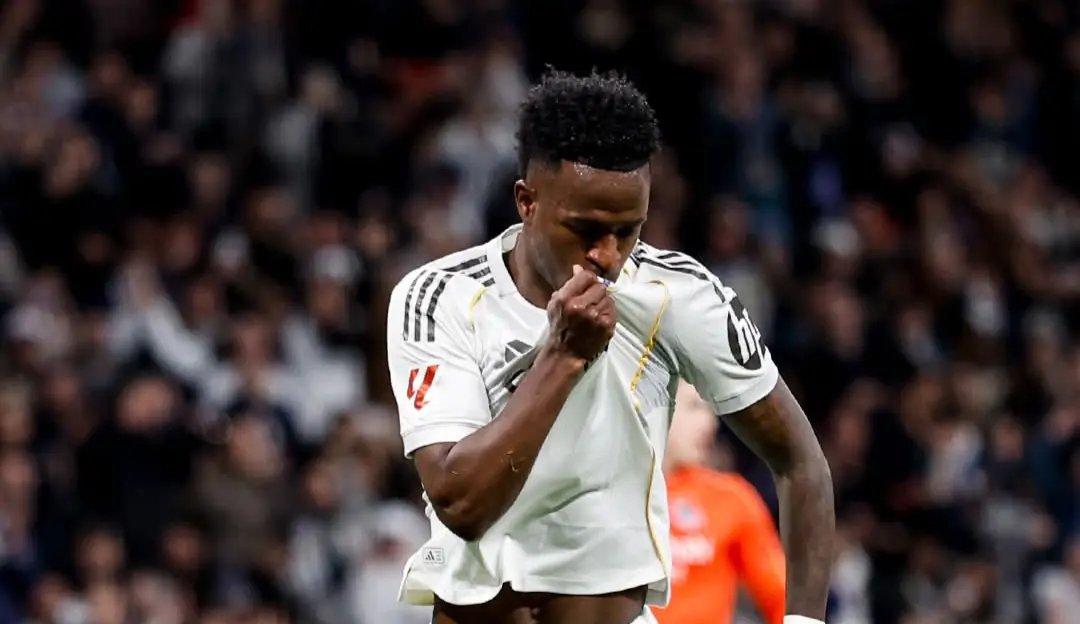 Real Madrid es líder tras golear a la Real Sociedad