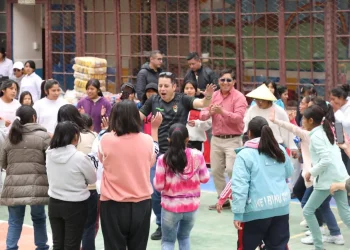 Lara regresa al hogar Amor de Dios Penny con víveres y equipamiento