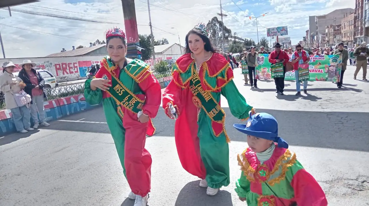 Carnaval alteño reivindica al Pepino como símbolo 100% boliviano