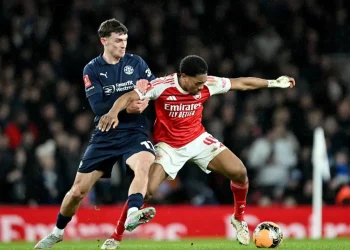 Arsenal-Mansfield y Newcastle-City en octavos de la FA Cup