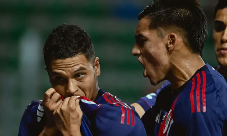 River sufre pero sigue en la Copa Argentina empujado por «Juanfer»