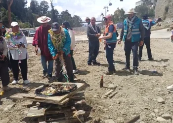 Arias anuncia entrega de las avenidas Del Poeta y La Paz antes del 22 de febrero