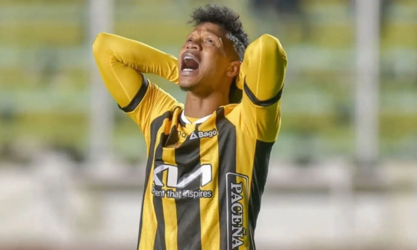 Desgarro aparta dos semanas a Estacio en The Strongest