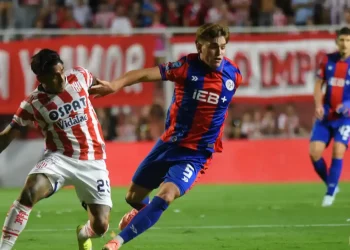 Paro en Argentina obliga a reprogramar el Apertura