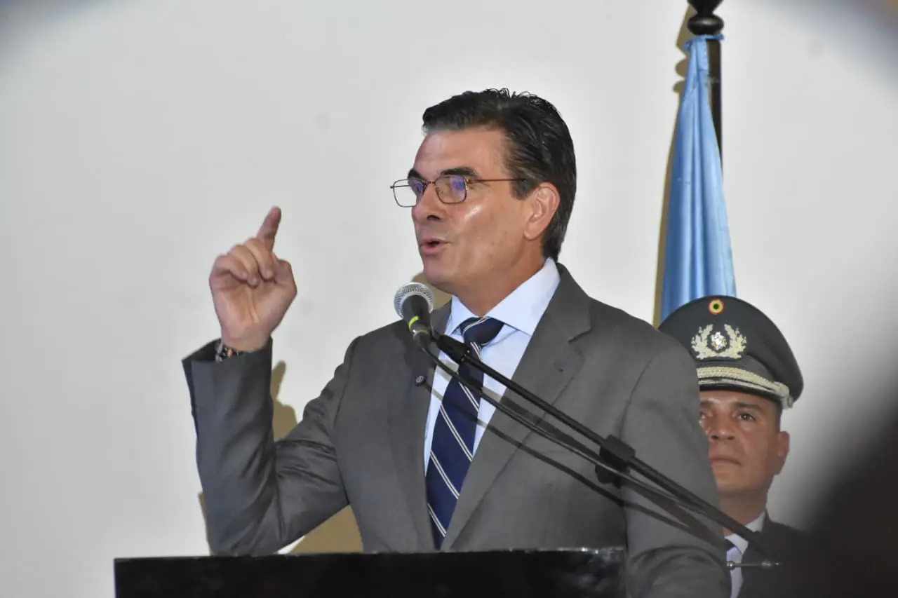 Paz: Este Estado tranca no lo cambias del todo en 100 días