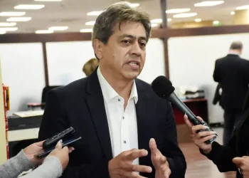 Cossío queda inhabilitado para las subnacionales 2026