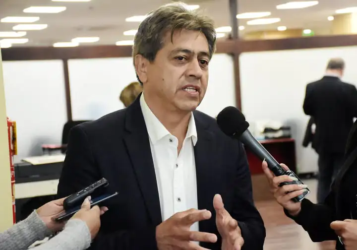 Cossío queda inhabilitado para las subnacionales 2026