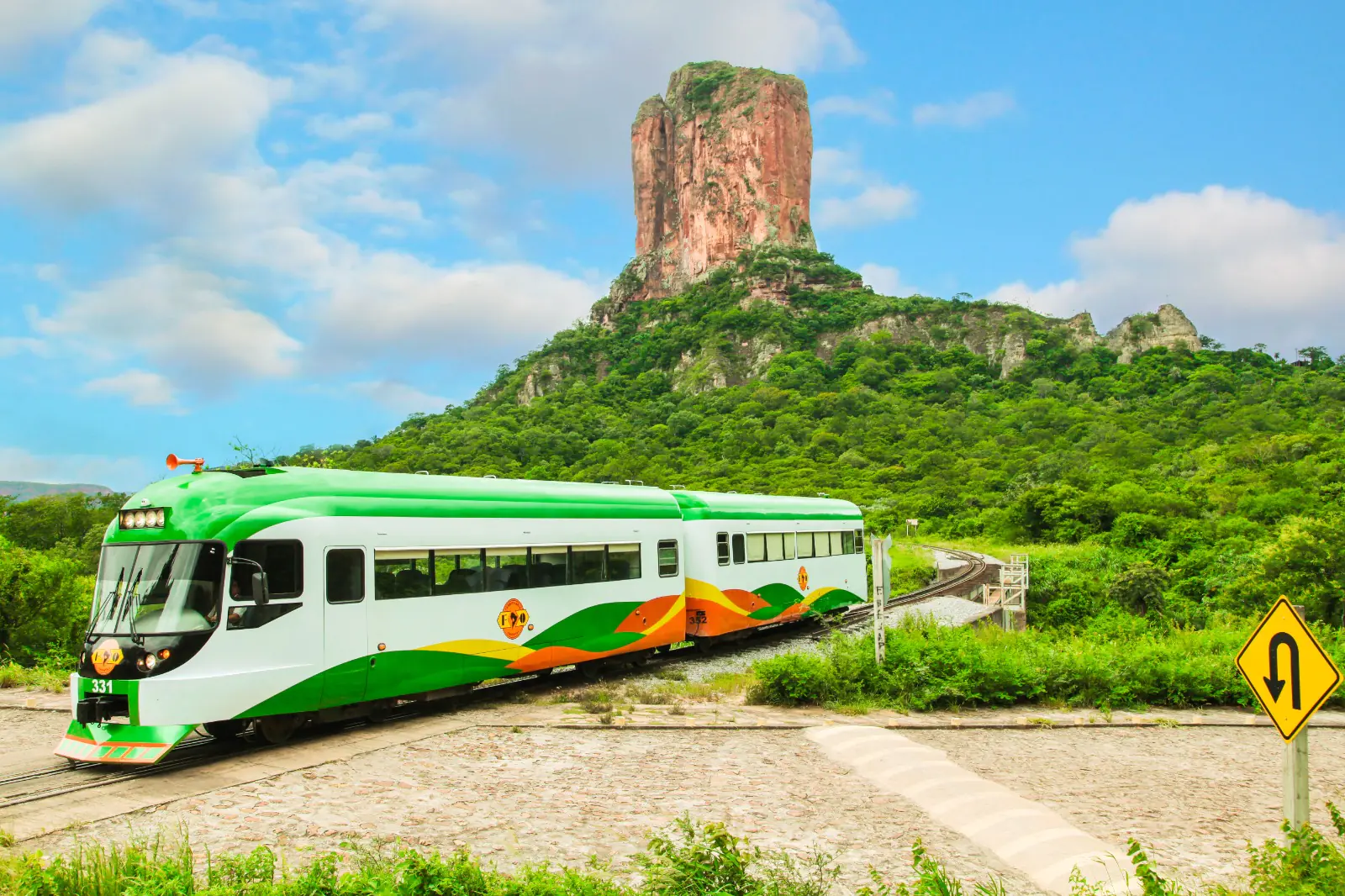 Ferroviaria Oriental reactiva ruta Santa Cruz–Quijarro en plan piloto