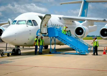 Zamora y Ecojet impulsan vuelo exploratorio Santa Cruz–Tarija