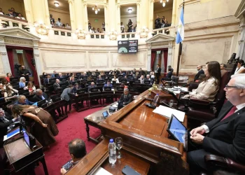 Aprueban reforma laboral de Milei