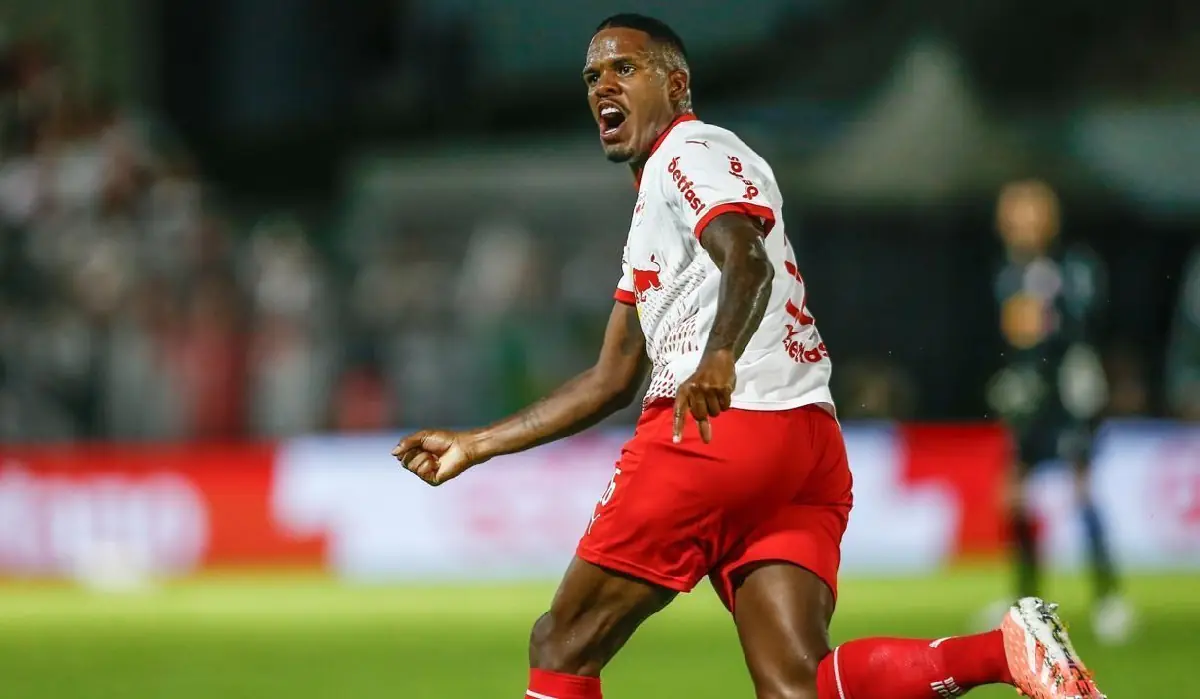 Bragantino suspende a jugador por comentarios machistas contra árbitra