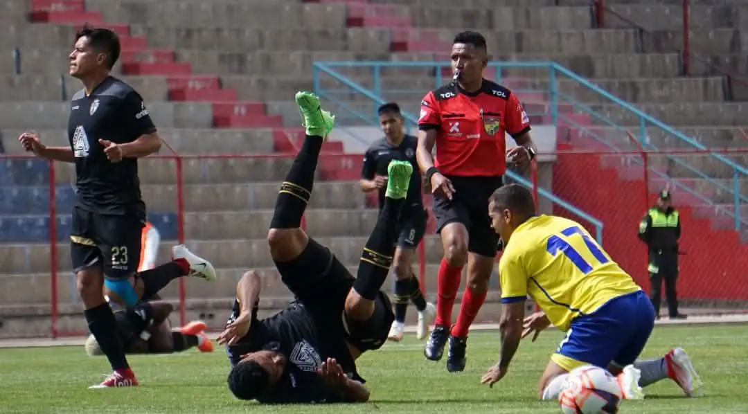 CDT Real Oruro vs ABB es trasladado al viernes 27 de febrero
