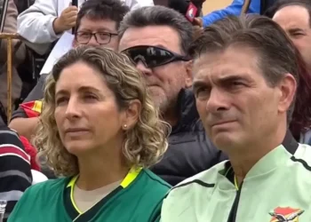 Presidente Paz Pereira anuncia elaboración de ley de apoyo al deporte