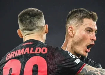 Leverkusen avanza a octavos de Champions tras empatar con Olympiacos