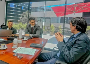 OACI asistirá a Bolivia para implementar política de cielos abiertos