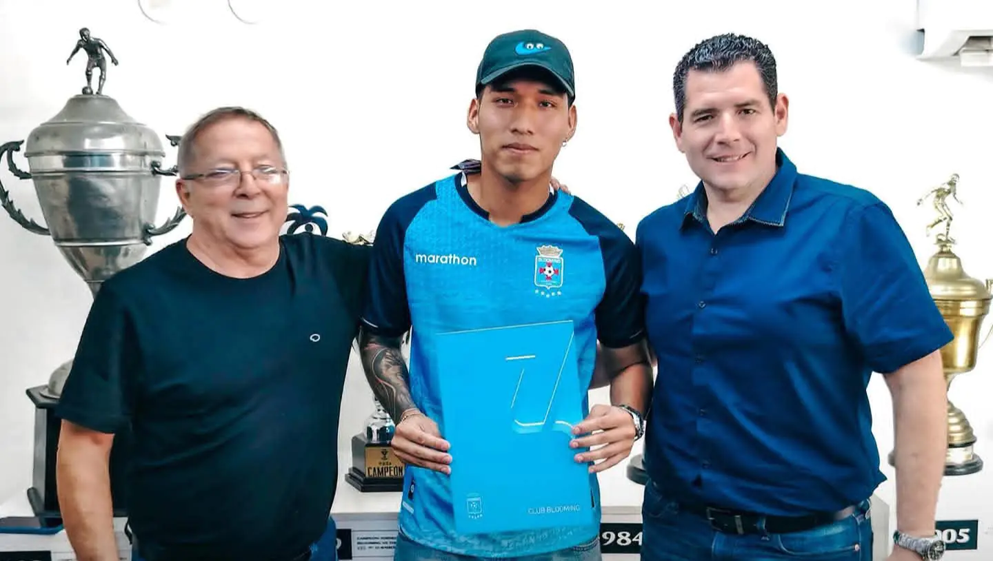 Jeyson Chura es jugador de Blooming
