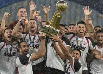 Lluvia de gloria en el Maracaná: Lanús, campeón de la Conmebol Recopa