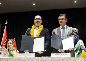 CAF y Paz oficializan crédito de $us 65 MM para planta de tratamiento de aguas