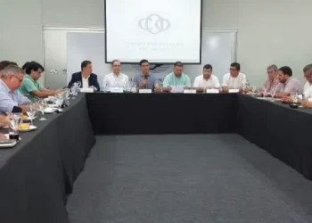 Gobierno analizará precios de la leche y lucha contra el contrabando