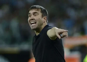 River inició contactos por Coudet, confirma agente del DT del Alavés