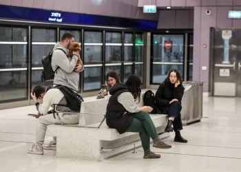 Aerolíneas suspenden vuelos al Medio Oriente por conflicto con Irán