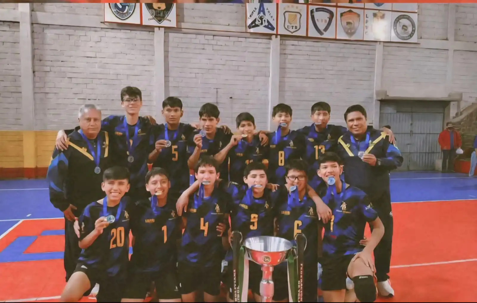 Albert Einsten campeón de Clubes Infantil
