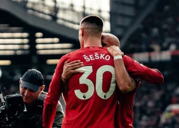Manchester United pisa el podio de la Premier League