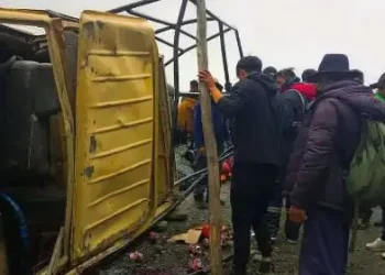 Cinco dirigentes fallecen en vuelco de camioneta en la provincia Franz Tamayo