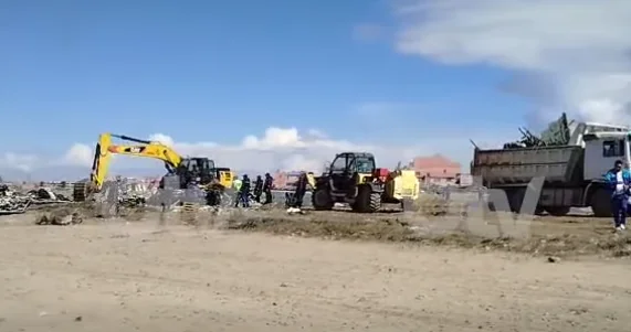 Retiran los restos del avión Hércules accidentado en El Alto